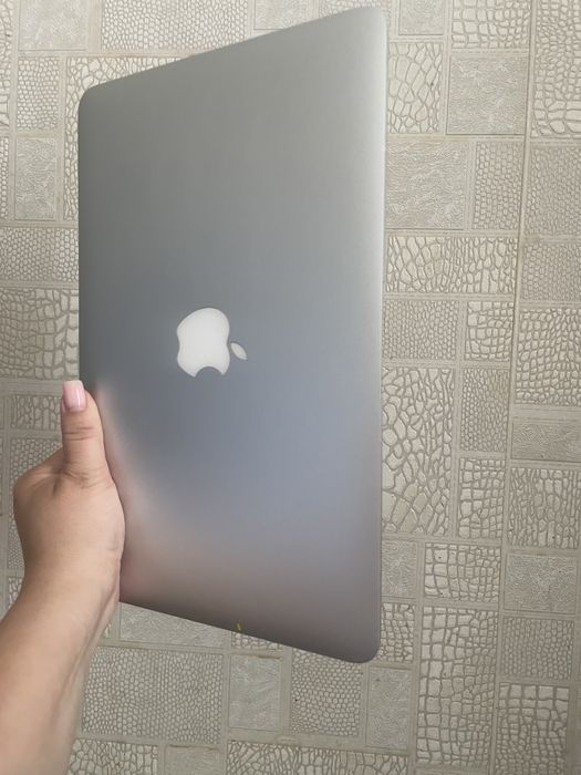 Продам МасBook Air 11