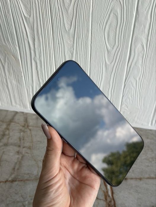 Iphone 17 pro max deep blue  Срочно !
