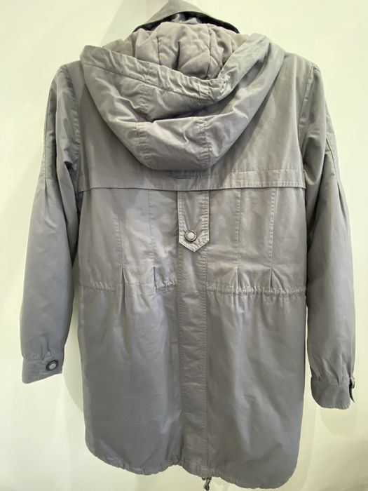 Жіночий плащ