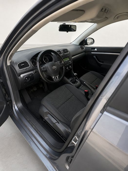 Volkswagen Golf VI 1.6 TDI Advance- 105cv — photo 5
