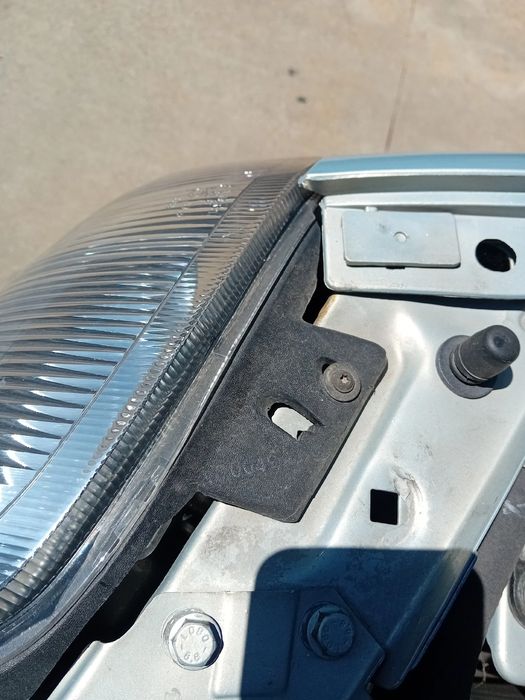 Ótica / farol direita RENAULT Clio II (BB0/1/2_, CB0/1/2_)