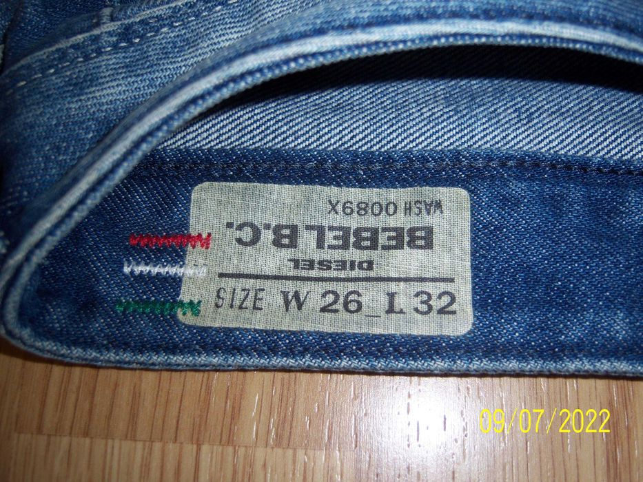 Джинсы женские W 26 L 32