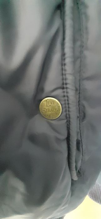 Kurtka zimowa Levis puch pierze