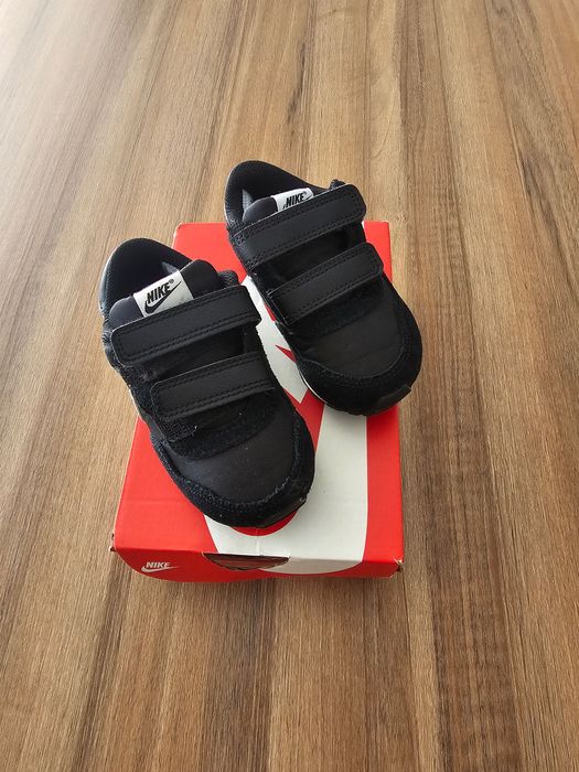 Sapatilha Nova - Nike MD Valiant