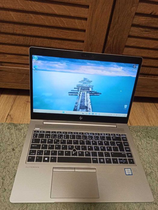 HP ElitBook 840 G5 i5 16 / 520