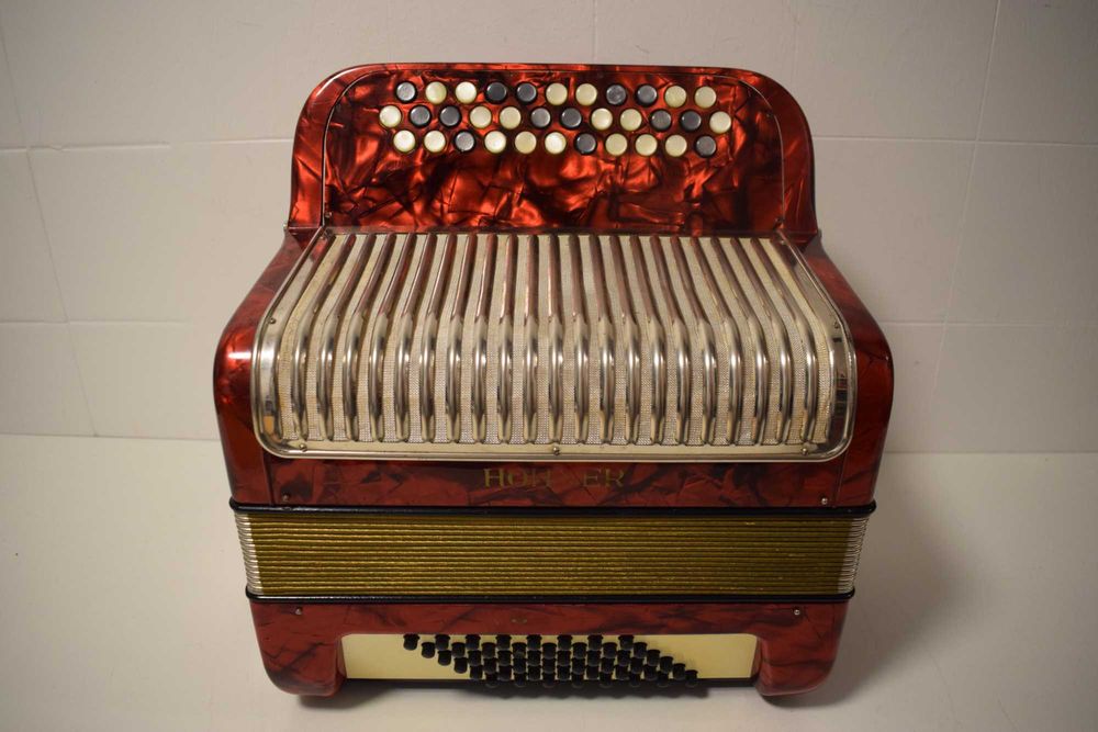 Hohner Amati Accordion, 2-Row, 48 Bass, No. 0664174400057729120