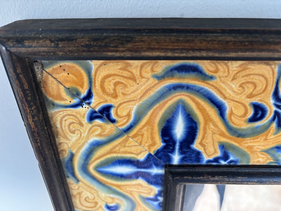 Espelho decorativo em azulejo