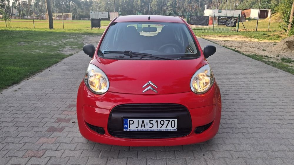 Okazja.Ładny Citroen z małym przebiegiem.