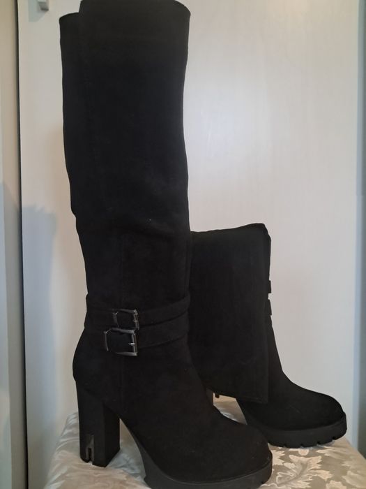 Buty na obcasie, długie