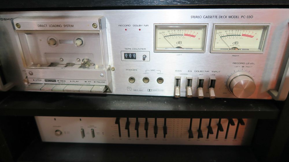 Sistema de Som Toshiba com componentes SONY