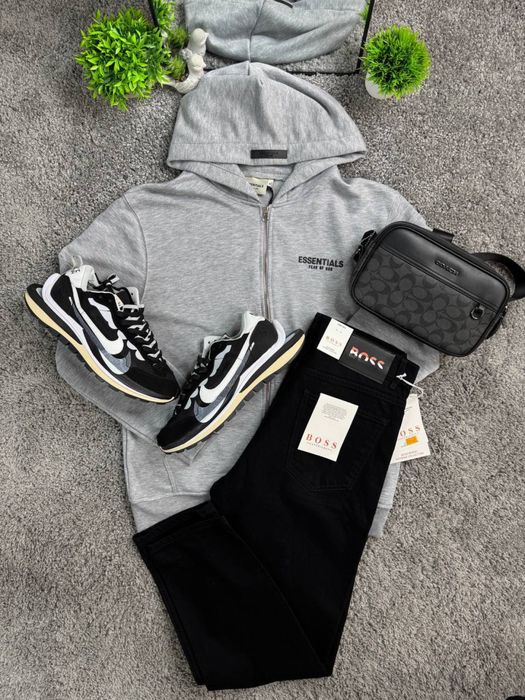 (БЕЗ ПРЕДОПЛАТ) тішка Essentials,сумка coach,boss,nike sacai