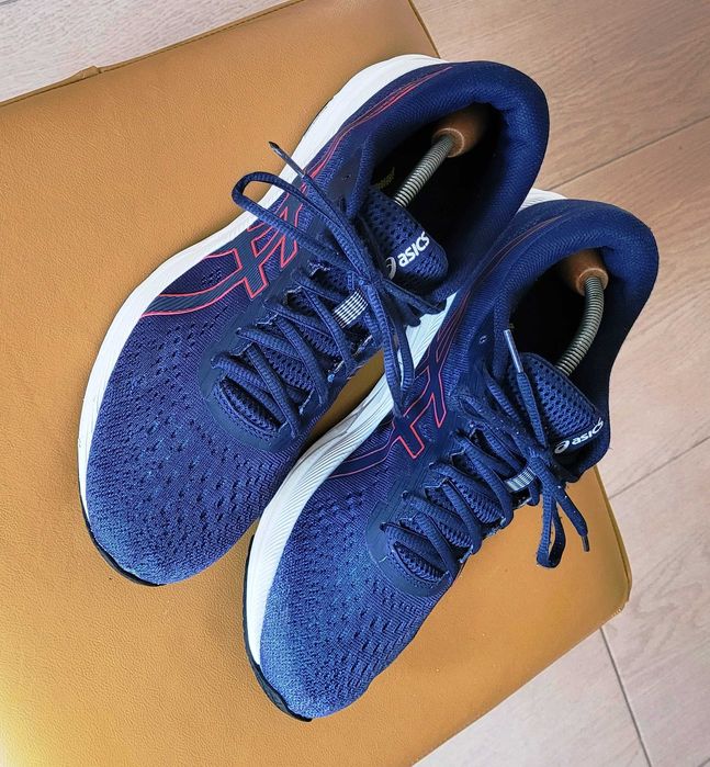 buty sportowe Asics 46 w stanie bdb - czytaj opis