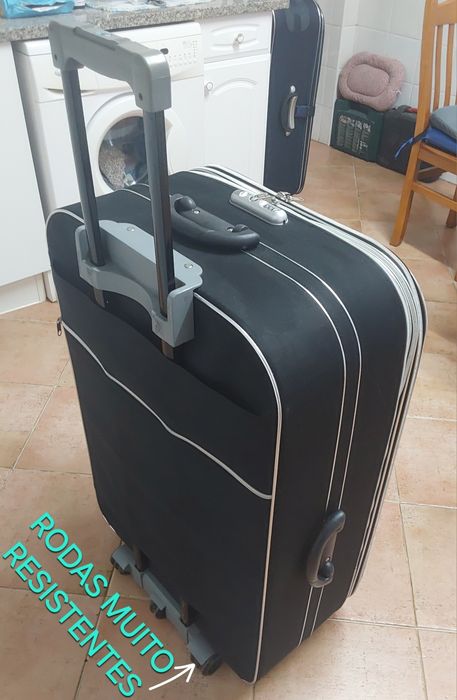 MALA , MALAS DE VIAGEM 30€ CADA. GRANDES E MUITO RESISTENTES.  Casa,Quarto, Arrumação, Sala, Mudanças.