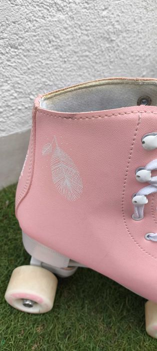 Patins 4 rodas rosa