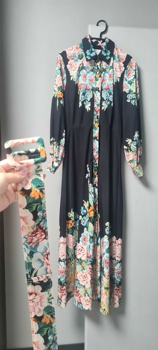 Sukienka Lily Mcbee S