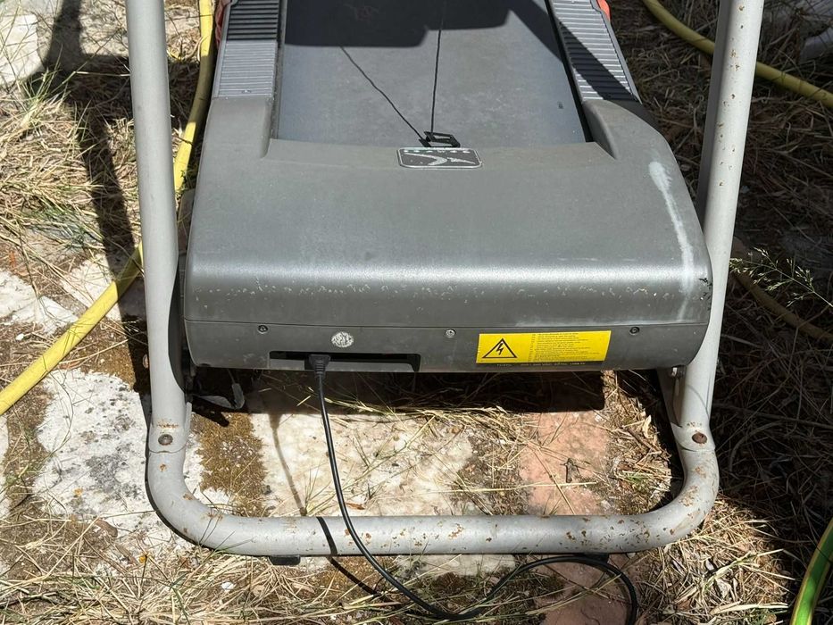 Passadeira Domyos TC 270 – 13km/h, inclinável e dobrável