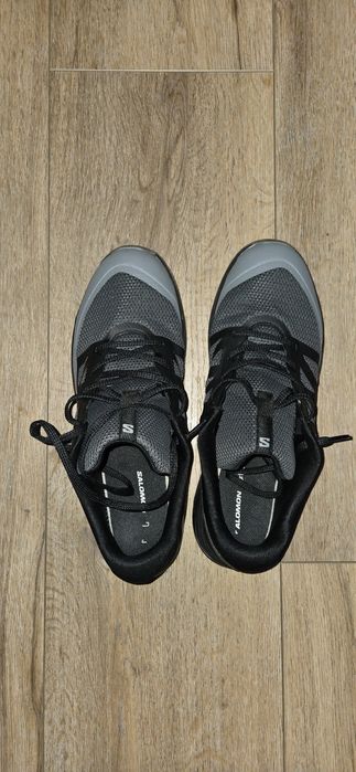 Buty SALOMON  OUTRISE czarny męski 42
Numer artykułu: L47143100 (471431)
Kolor: Black / Pewter / Black
Rodzaj: męskie buty trekkingowe, niskie