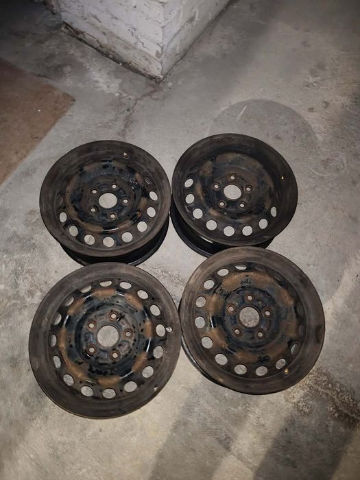 Felgi stalowe Toyota R15 5x114.3