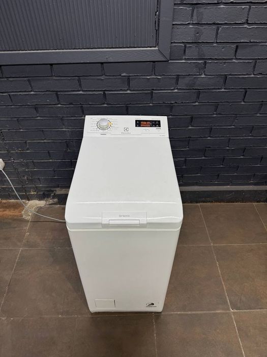 Вертикальна пральна/стиральная машина Whirlpool AWE 7515/1