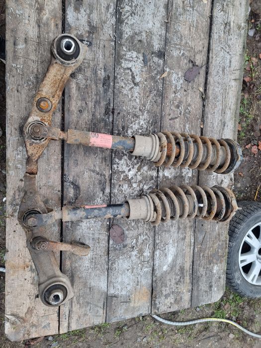 Стойки на Mercedes w211