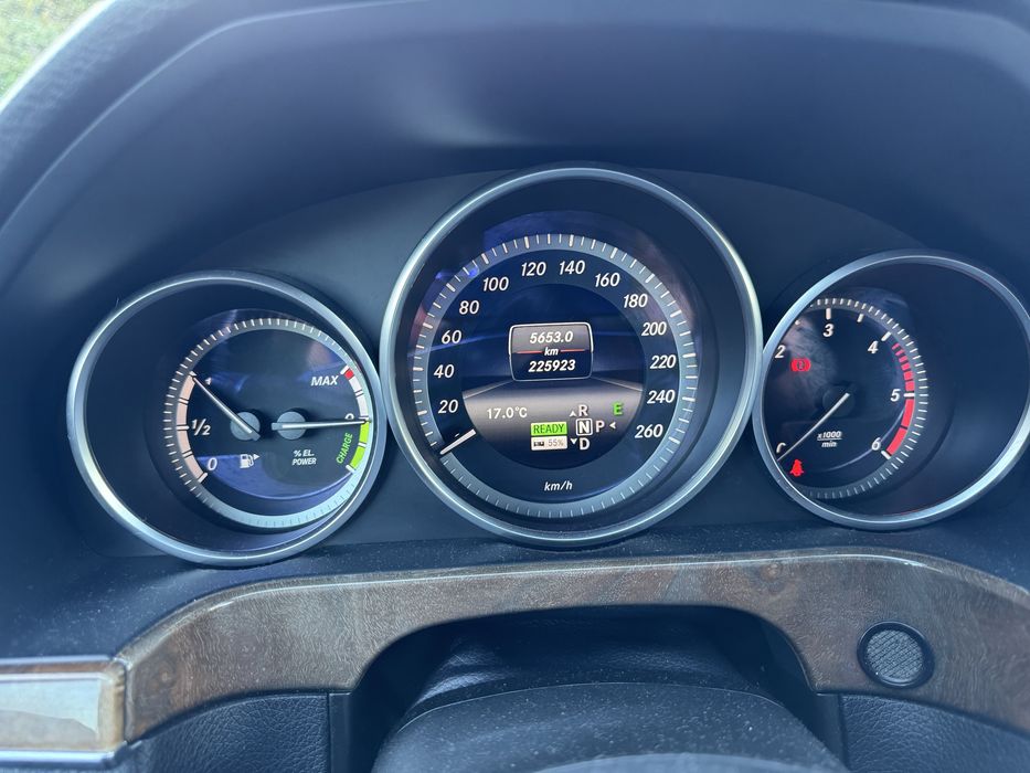 Mercedes bens E300 híbrido