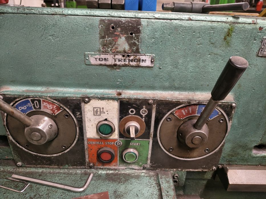 Sprzedam tokarkę Czeską