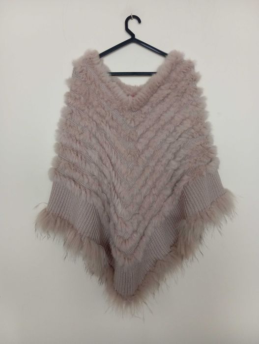 Poncho de pelo de coelho
