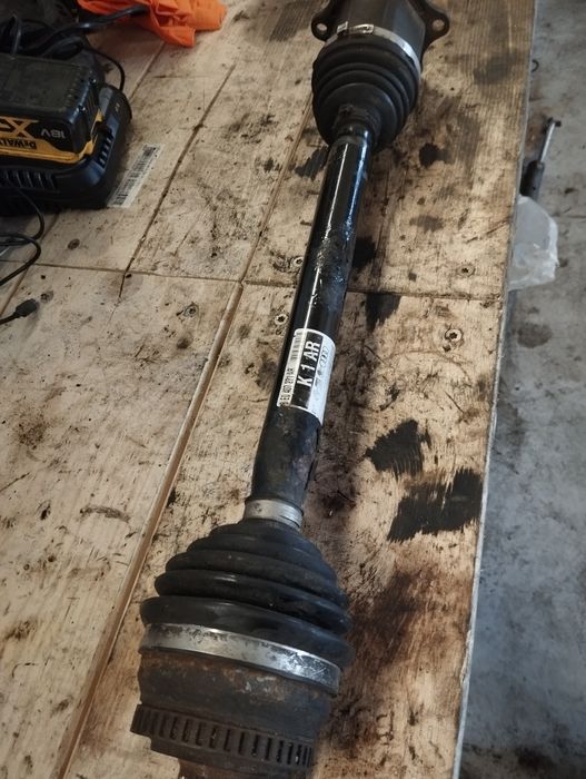 półoś 8e0 407 271 ar audi a4 b7