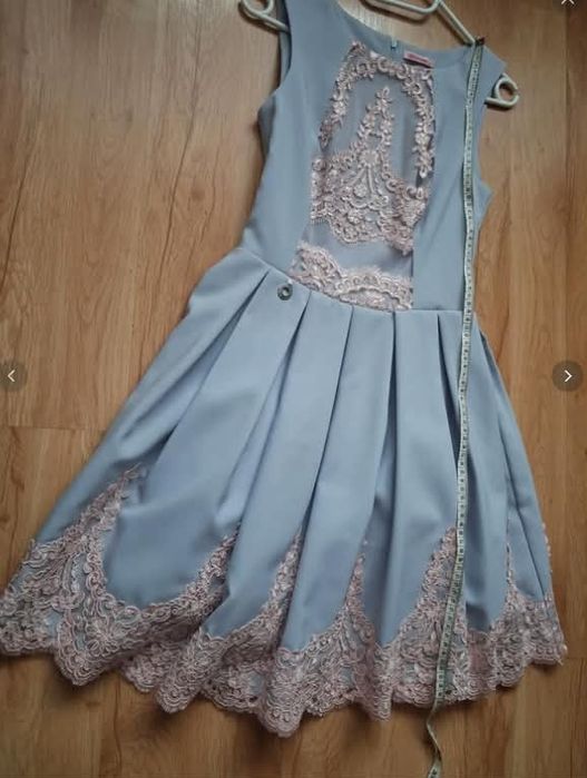 Sukienka elegancka z marynarką
