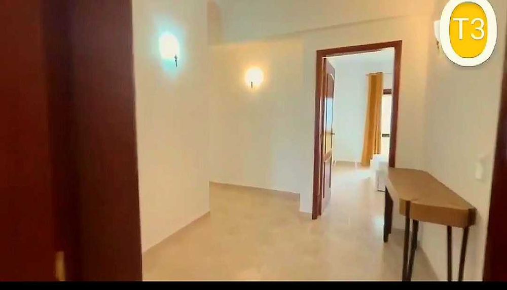 RENDA ANUAL: Elegante T3 com 5 Varandas | Quinta do Rodrigo, Portimão