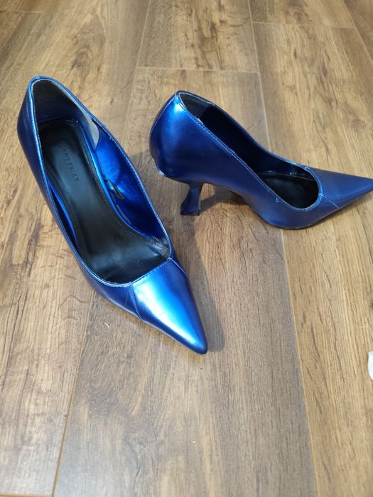 Buty na obcasie metaliczny kolor