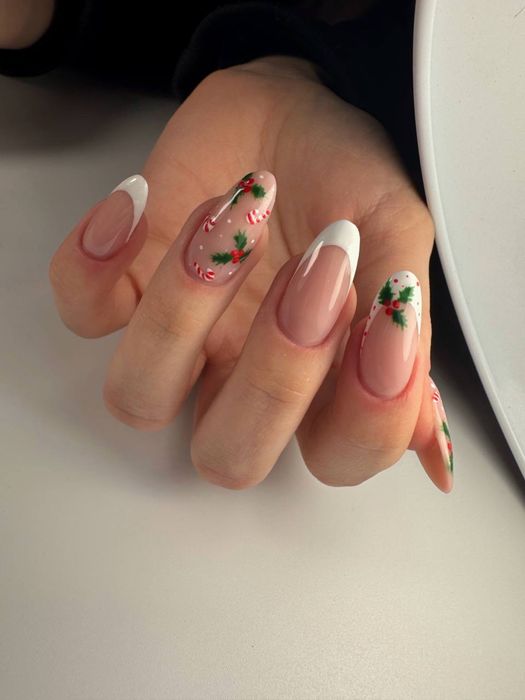 Манікюр та педикюр