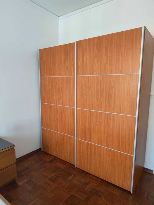 Roupeiro 200x180x60 com portas deslizantes