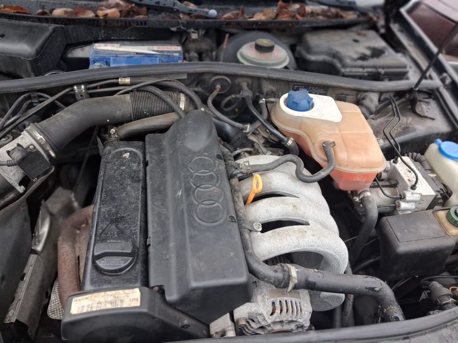 Audi A4 2 l benzyna 1996