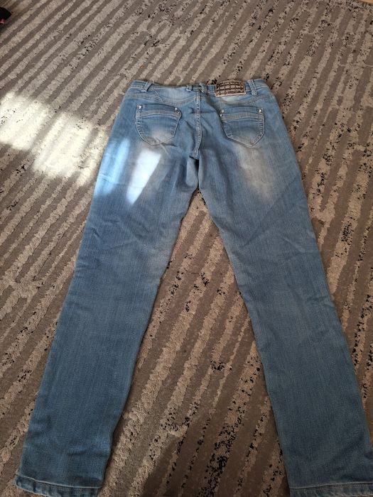 Jeansy damskie 40