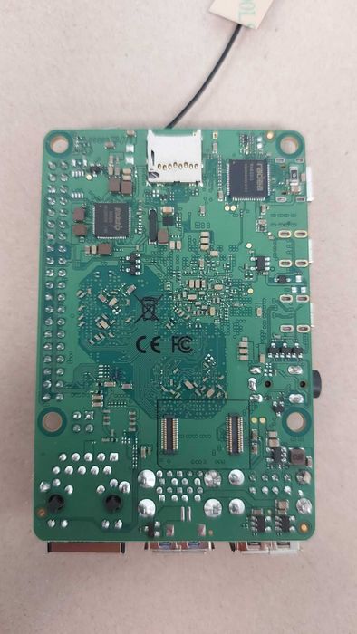 ROCK 4 Model C + 4Gb - Novo (equivalente ao raspberry pi 4 4Gb)