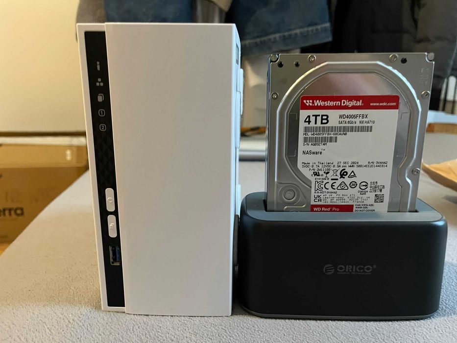 NAS QNAP TS-233 w raz z dyskiem 4TB WD, Używany rok