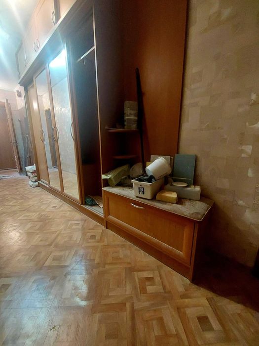 Меблі для вітальні, прихожа