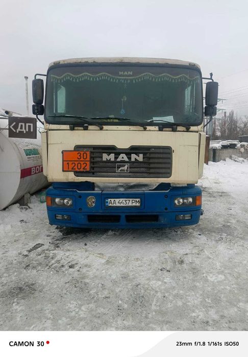 Продам бензовоз MAN 9,5м3