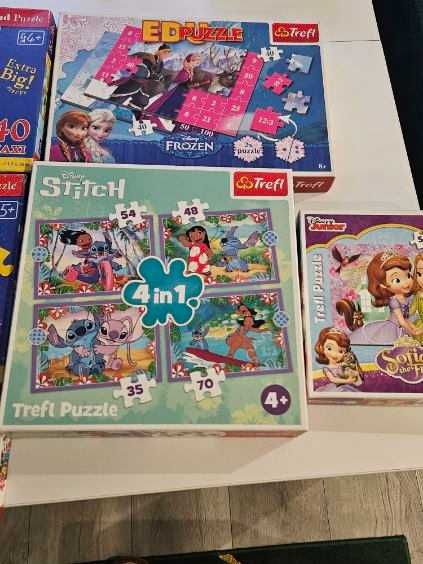 Puzzle, zestaw puzli 7 sztuk + 2 książki