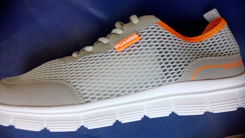 Літні кросівки сітка