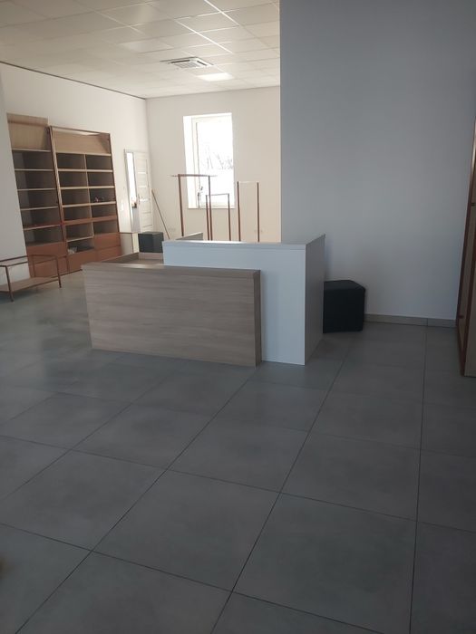 Meble wyposażenie  do sklepu odzieżowego