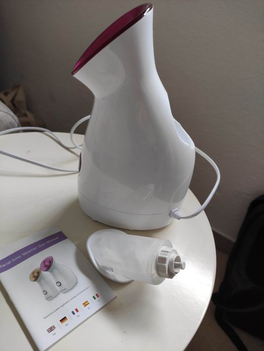 Máquina de vapor para limpeza de rosto