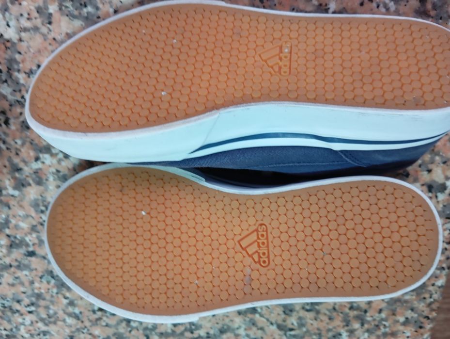 adidas Sneakers473842028989665282