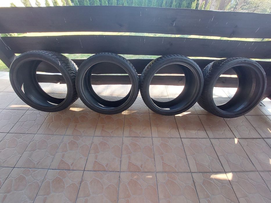 Opony zimowe maxiis 255/35/19