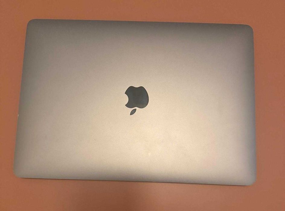 MacBook Pro 13,2 polegadas