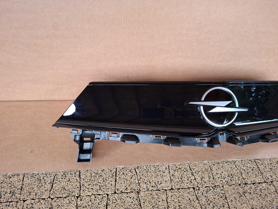 opel mokka b lift 2024> grill atrapa