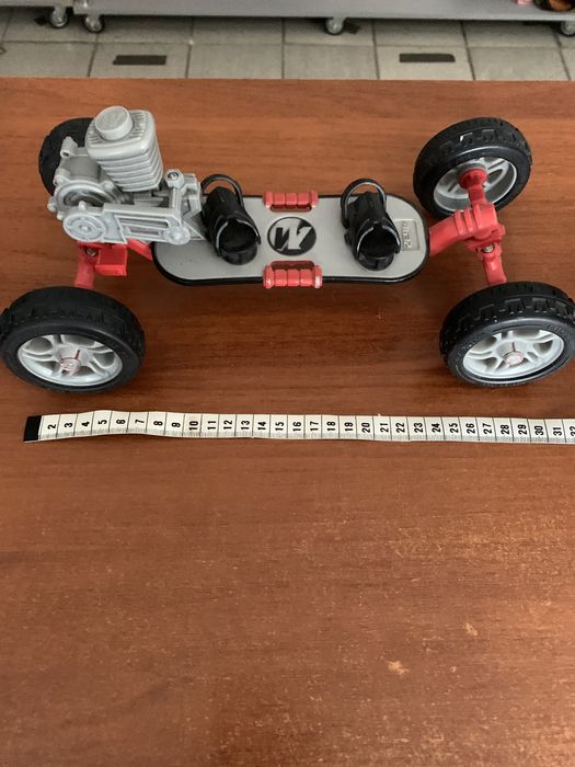 Extreme Skateboard Action Man та дві фігурки