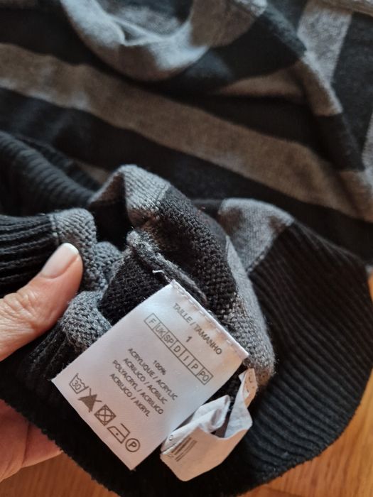 Camisola de malha M/L cinza e preta