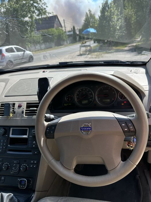 Продам VOLVO XC90